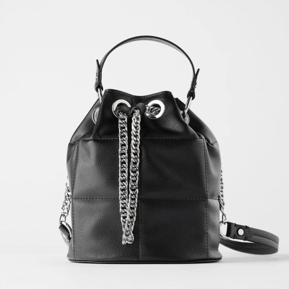 Zara Handbags - ZARA Bucket Bag 🖤 SOLD ON OFFERUP!😊